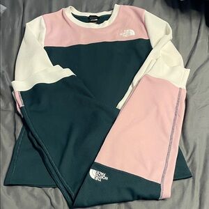 The North Face Base Layer/Long Underwear top and bottom. Never worn.